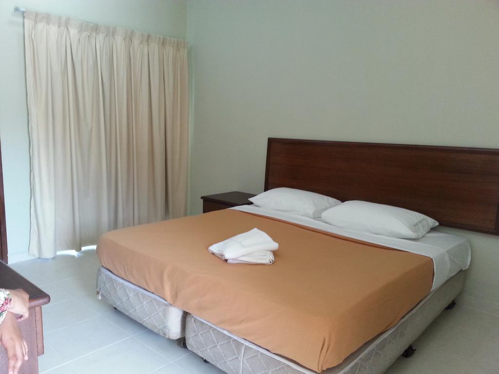 Mersing Beach Resort Habitación foto